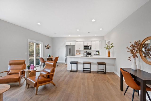 125 BENNINGTON COURT, Plover, WI 54467