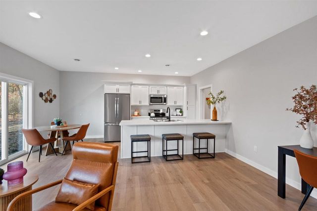 125 BENNINGTON COURT, Plover, WI 54467