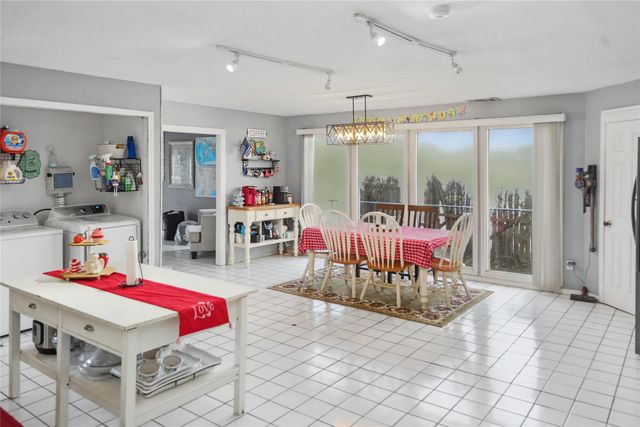 1945 Hemlock Drive, Haltom City, TX 76117