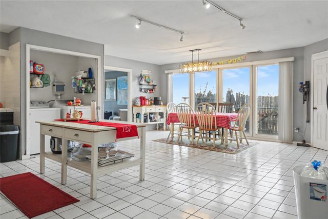 1945 Hemlock Drive, Haltom City, TX 76117