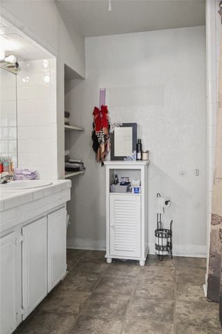 1945 Hemlock Drive, Haltom City, TX 76117