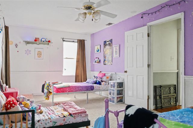 1945 Hemlock Drive, Haltom City, TX 76117