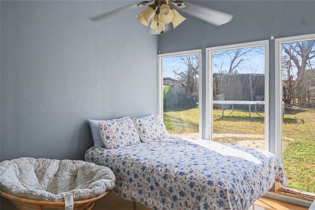 1945 Hemlock Drive, Haltom City, TX 76117