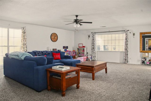 1945 Hemlock Drive, Haltom City, TX 76117