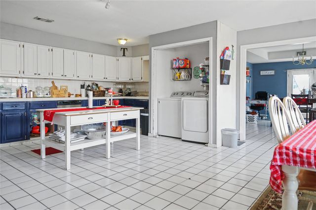 1945 Hemlock Drive, Haltom City, TX 76117