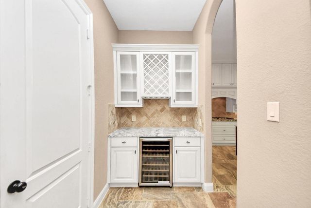 102 Stonecrop Place, Montgomery, TX 77316