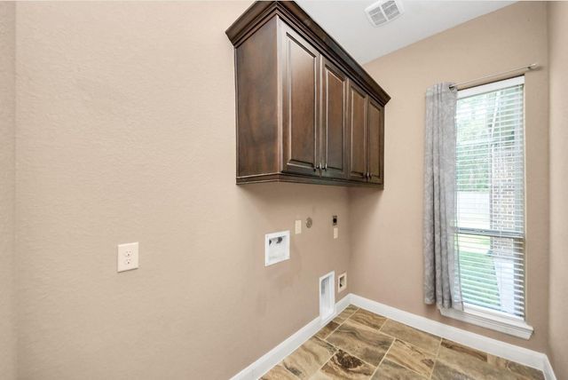 102 Stonecrop Place, Montgomery, TX 77316