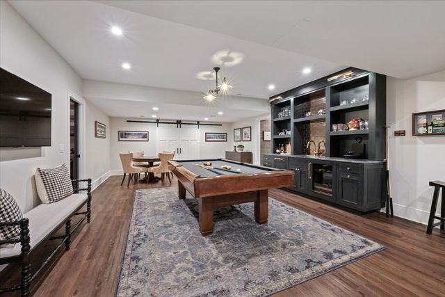 99 Tudor Place, Kenilworth, IL 60043