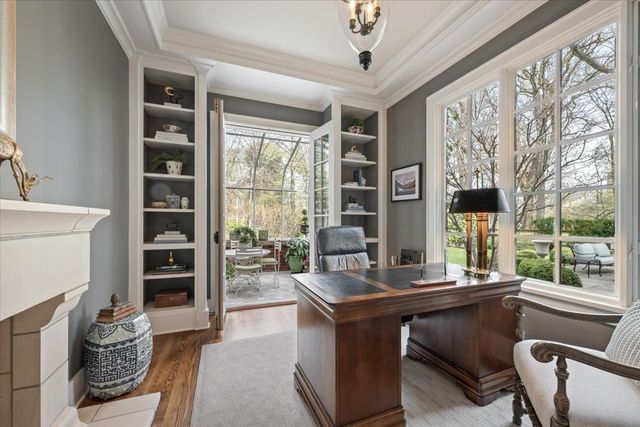 99 Tudor Place, Kenilworth, IL 60043