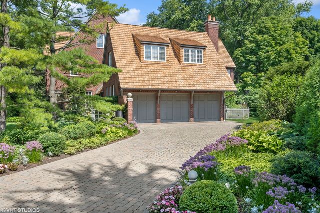 99 Tudor Place, Kenilworth, IL 60043