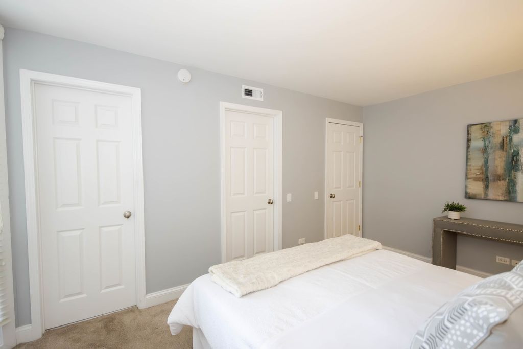 property-img