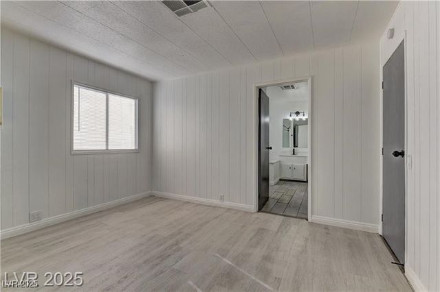 140 Sir David Way, Las Vegas, NV 89110