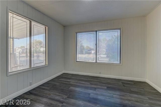 140 Sir David Way, Las Vegas, NV 89110