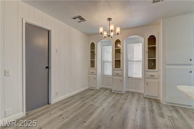 140 Sir David Way, Las Vegas, NV 89110