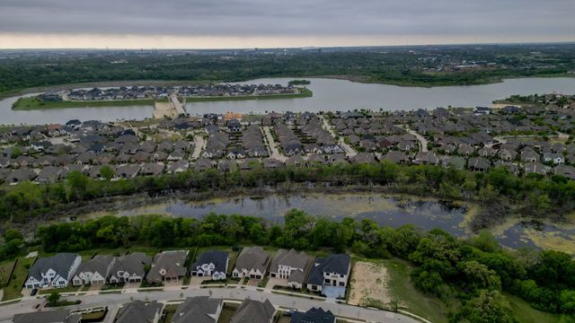 1770 Coopers Hawk Drive, Arlington, TX 76005