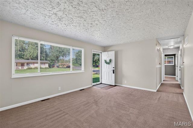 200 Falcon Drive, Florissant, MO 63031