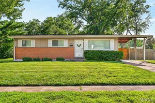 200 Falcon Drive, Florissant, MO 63031