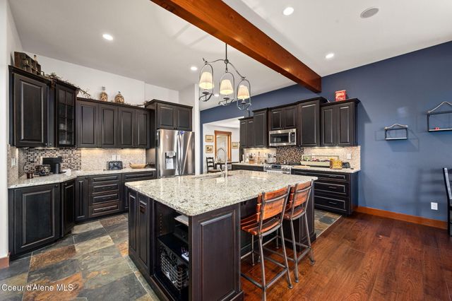 645 Eagle Crest DR, Sagle, ID 83860