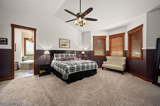 645 Eagle Crest DR, Sagle, ID 83860