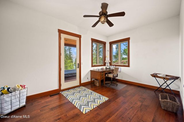 645 Eagle Crest DR, Sagle, ID 83860