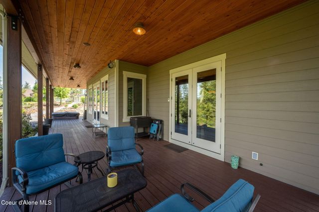 645 Eagle Crest DR, Sagle, ID 83860