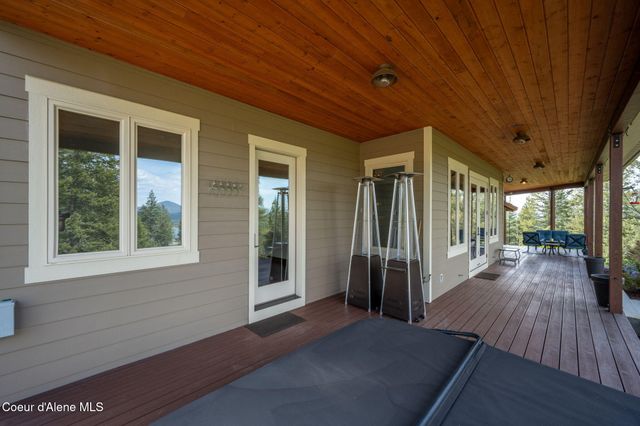 645 Eagle Crest DR, Sagle, ID 83860