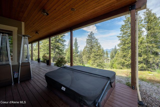 645 Eagle Crest DR, Sagle, ID 83860