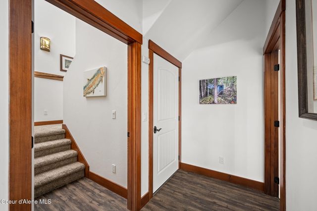 645 Eagle Crest DR, Sagle, ID 83860