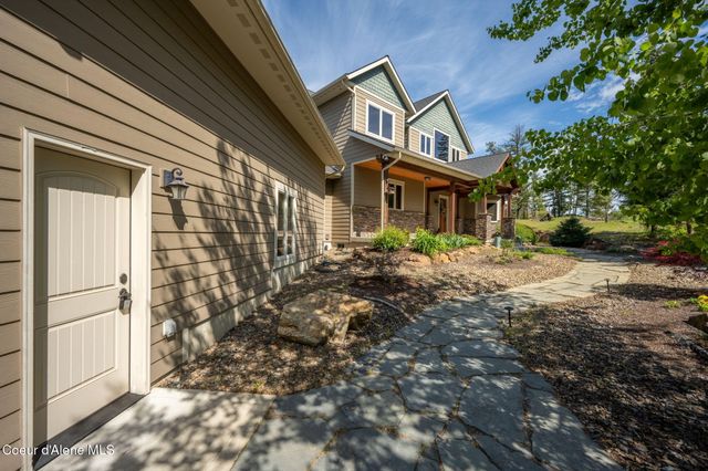 645 Eagle Crest DR, Sagle, ID 83860