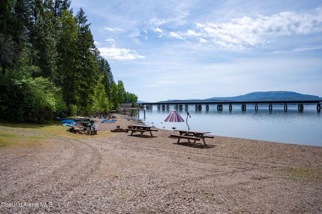 645 Eagle Crest DR, Sagle, ID 83860