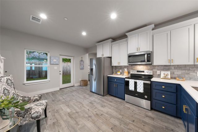 1123 Paniolo DR, Boerne, TX 78006