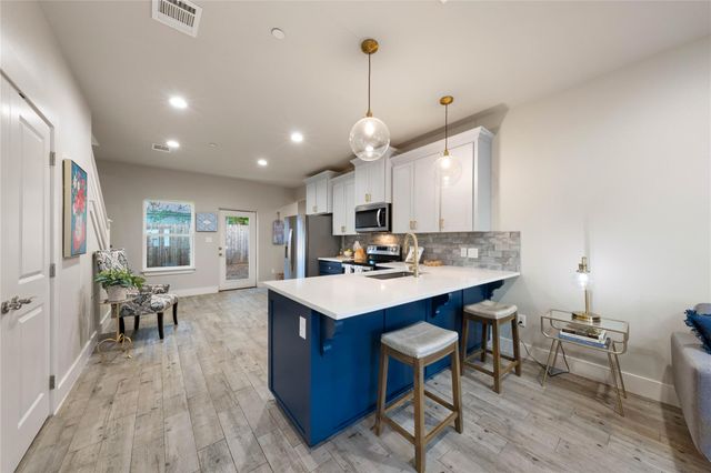 1123 Paniolo DR, Boerne, TX 78006