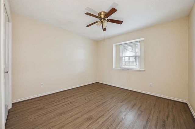 103 Brigadoon Lane, Friendswood, TX 77546