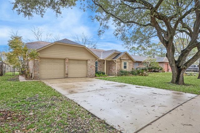 103 Brigadoon Lane, Friendswood, TX 77546