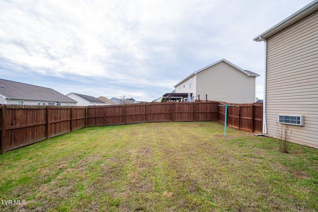 105 May Apple Drive, Bluff City, TN 37618