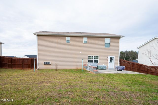 105 May Apple Drive, Bluff City, TN 37618