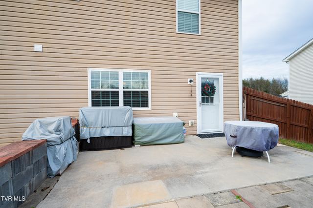 105 May Apple Drive, Bluff City, TN 37618