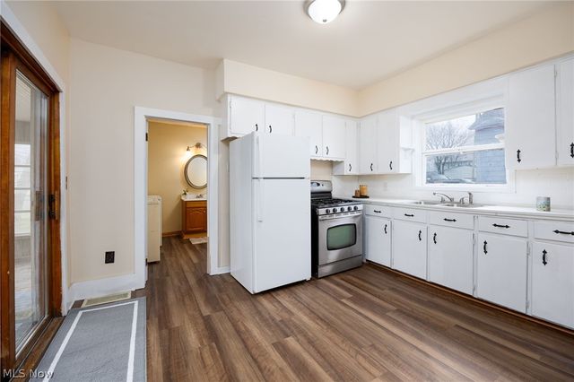 153 Schaff Alley, Creston, OH 44217