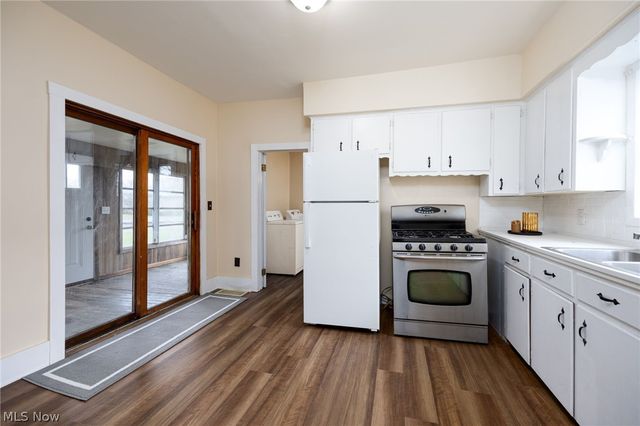 153 Schaff Alley, Creston, OH 44217