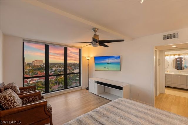 4551 Gulf Shore BLVD N 1500, Naples, FL 34103