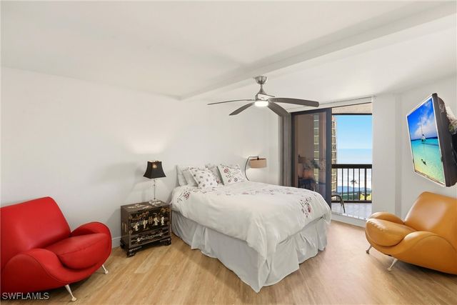 4551 Gulf Shore BLVD N 1500, Naples, FL 34103