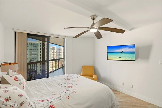 4551 Gulf Shore BLVD N 1500, Naples, FL 34103