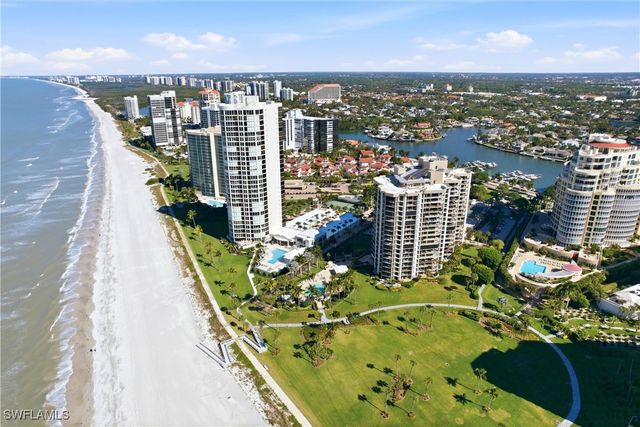 4551 Gulf Shore BLVD N 1500, Naples, FL 34103