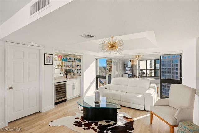 4551 Gulf Shore BLVD N 1500, Naples, FL 34103