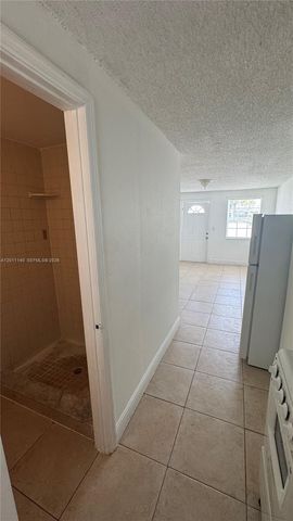 921 N 17th Ct 927, Hollywood, FL 33020