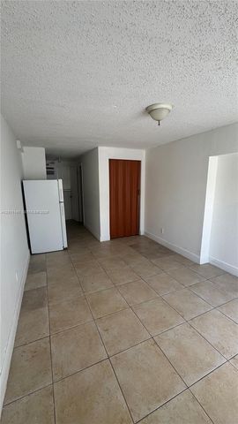 921 N 17th Ct 927, Hollywood, FL 33020
