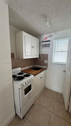 921 N 17th Ct 927, Hollywood, FL 33020