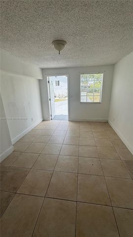 921 N 17th Ct 927, Hollywood, FL 33020