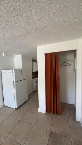 921 N 17th Ct 927, Hollywood, FL 33020