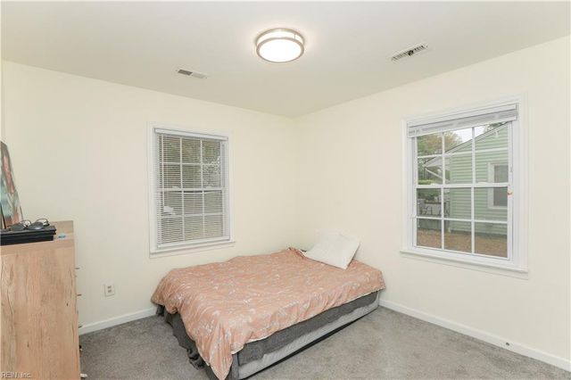 321 Shawen DR, Hampton, VA 23669